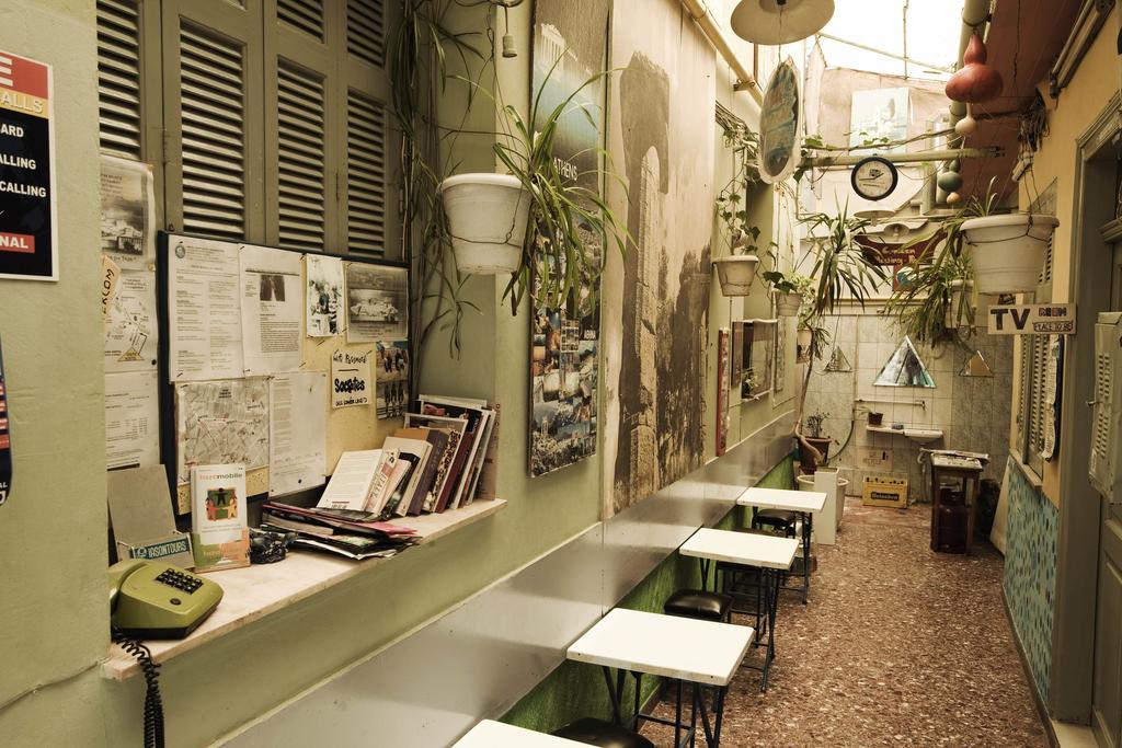 Pagration Youth Hostel เอเธนส์ ภายนอก รูปภาพ