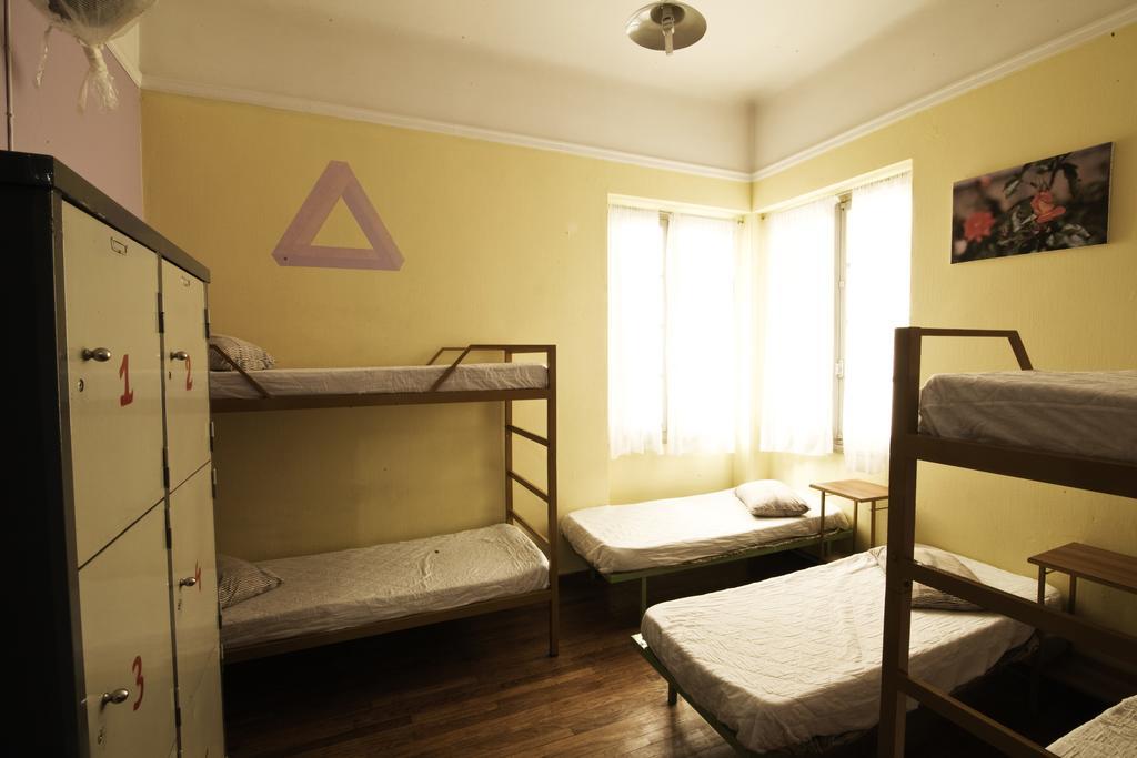 Pagration Youth Hostel เอเธนส์ ภายนอก รูปภาพ