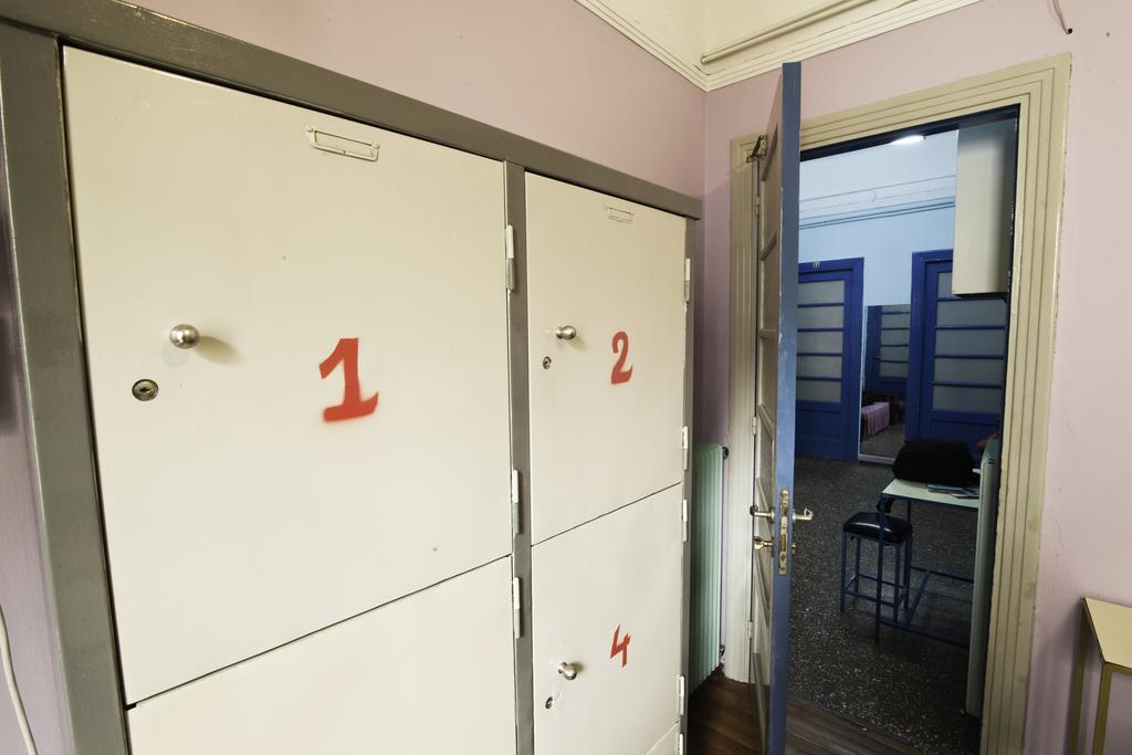 Pagration Youth Hostel เอเธนส์ ภายนอก รูปภาพ